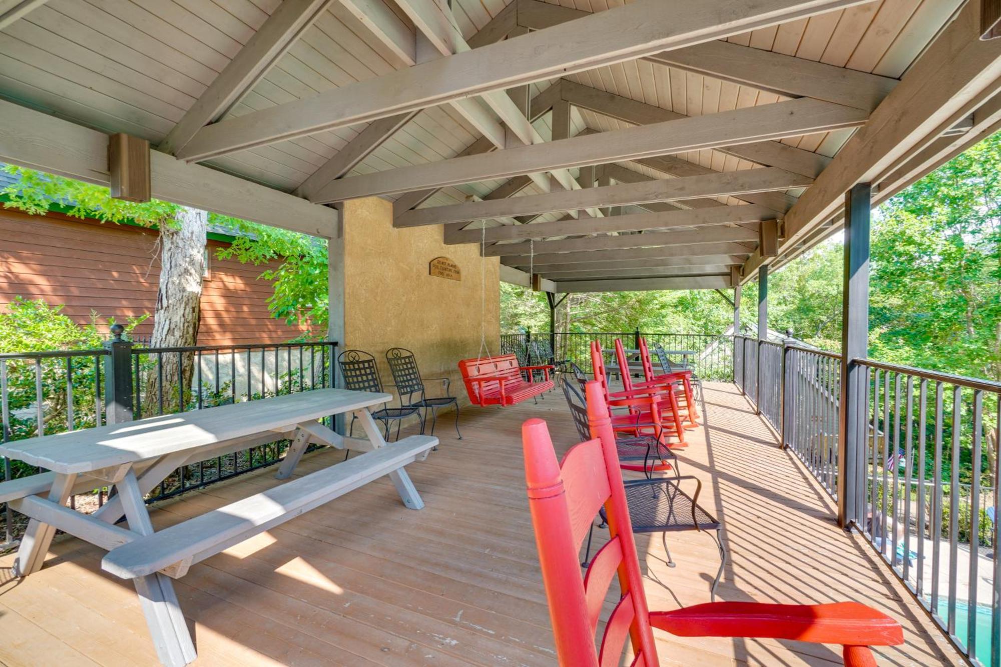 Smoky Mountain Cabin With Deck And Hot Tub! Pigeon Forge Ngoại thất bức ảnh