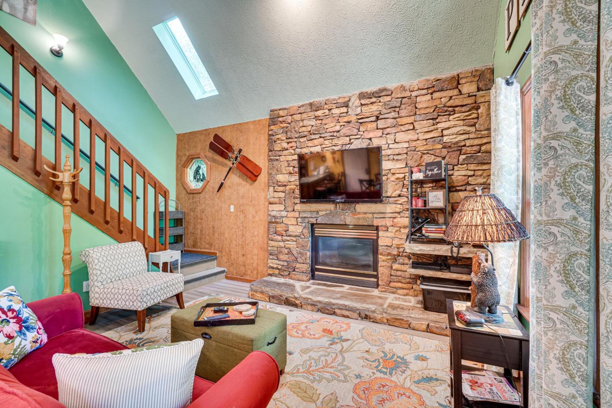 Smoky Mountain Cabin With Deck And Hot Tub! Pigeon Forge Ngoại thất bức ảnh